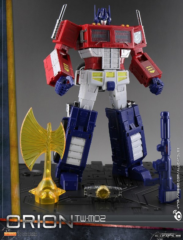 Toyworld Orion Unofficial MP Scale Optimus Prime Color Photos 01 (1 of 24)